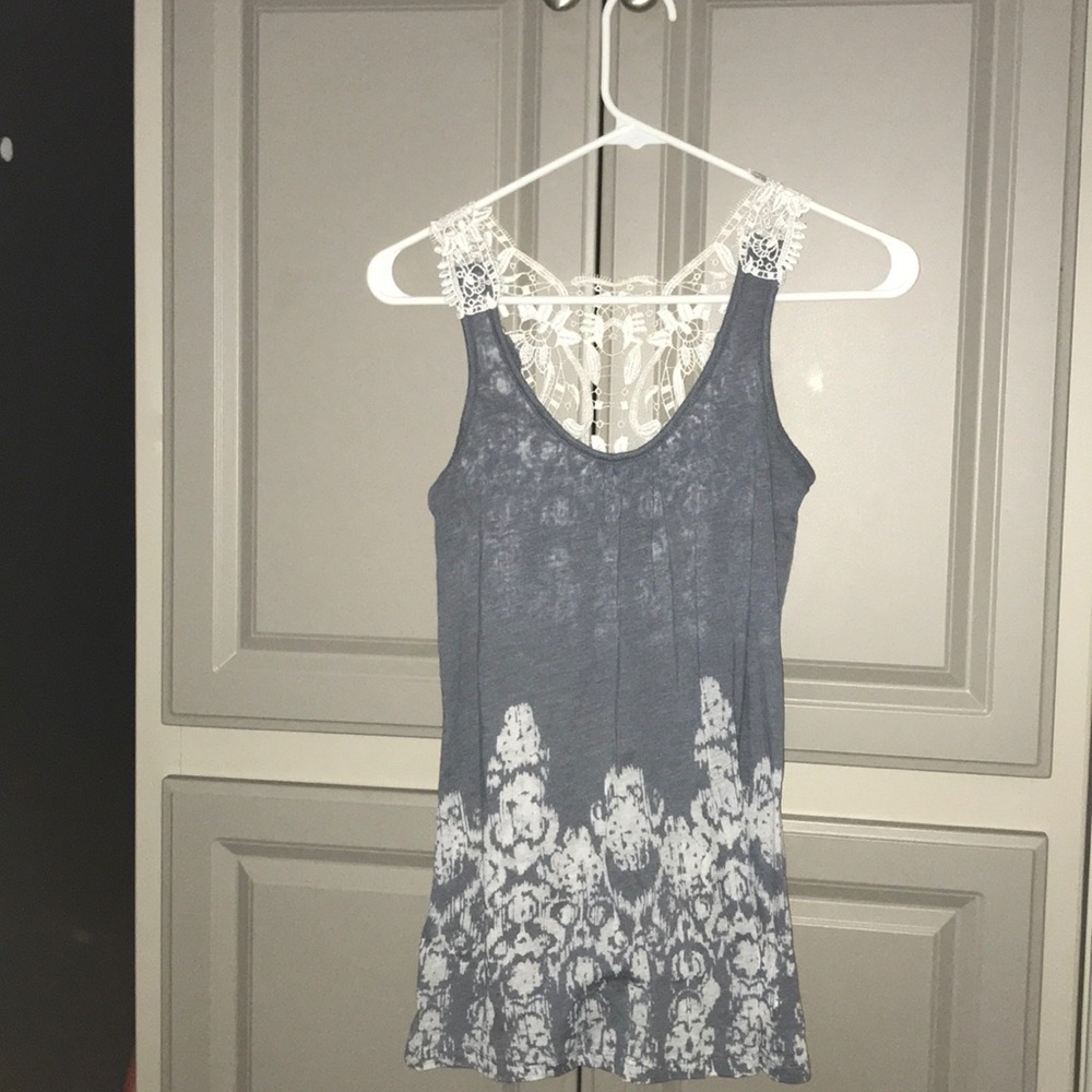 Simmer, laced back tank top